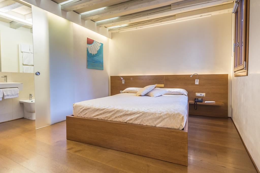 Apartments Moon Or Dama Venice Exterior photo